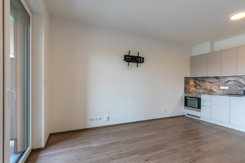 Prodej bytu 1+kk v osobním vlastnictví 27 m², Praha 4 - Michle