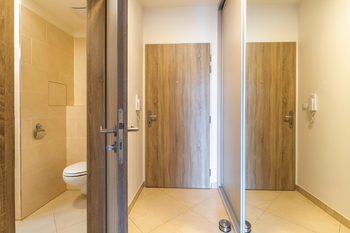 Prodej bytu 1+kk v osobním vlastnictví 27 m², Praha 4 - Michle
