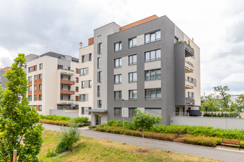 Prodej bytu 1+kk v osobním vlastnictví 27 m², Praha 4 - Michle