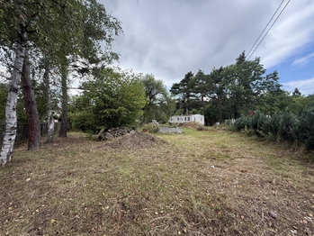 Prodej pozemku 1991 m², Líšnice