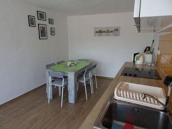 Prodej domu 80 m², Výrovice