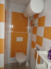 Prodej domu 80 m², Výrovice