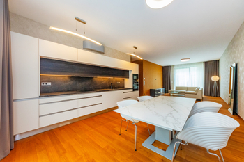 Prodej domu 820 m², Praha 4 - Braník