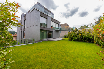 Prodej domu 820 m², Praha 4 - Braník