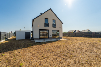 Prodej domu 151 m², Choťánky