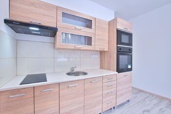 Pronájem bytu 2+1 v osobním vlastnictví 58 m², Aš