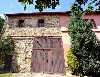 hospodářská část RD - Prodej domu 74 m², Milostín