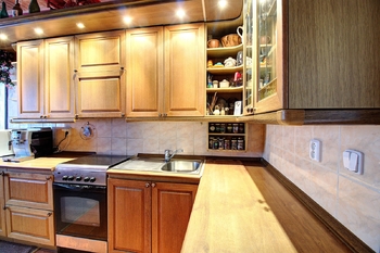 kuchyň - Prodej domu 74 m², Milostín
