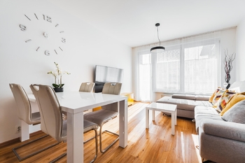 Jídelní kout - Pronájem bytu 3+kk v osobním vlastnictví 75 m², Praha 9 - Čakovice