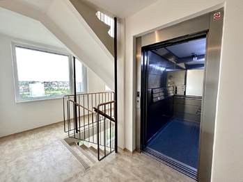 Prodej bytu 3+1 v osobním vlastnictví 75 m², Praha 5 - Stodůlky