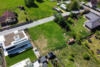 Prodej pozemku 981 m², Jesenice