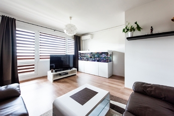 Byt 3+1, po kompletní nadstandardní rekonstrukci, 73 m2+lodžie, Horníkova, Líšeň, Brno - Prodej bytu 3+1 v osobním vlastnictví 77 m², Brno