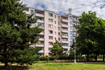 Byt 3+1, po kompletní nadstandardní rekonstrukci, 73 m2+lodžie, Horníkova, Líšeň, Brno - Prodej bytu 3+1 v osobním vlastnictví 77 m², Brno