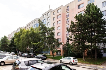Byt 3+1, po kompletní nadstandardní rekonstrukci, 73 m2+lodžie, Horníkova, Líšeň, Brno - Prodej bytu 3+1 v osobním vlastnictví 77 m², Brno