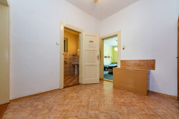 Prodej bytu 4+1 v osobním vlastnictví 175 m², Praha 7 - Holešovice