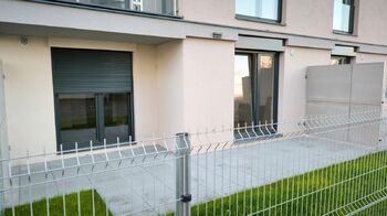 Terasa s předzahrádkou - Pronájem bytu 2+kk v osobním vlastnictví 83 m², Brandýs nad Labem-Stará Boleslav