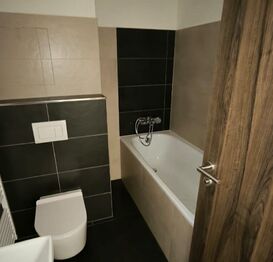 Koupelna s WC - Pronájem bytu 2+kk v osobním vlastnictví 83 m², Brandýs nad Labem-Stará Boleslav