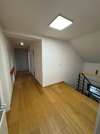 Pronájem domu 220 m², Ohrobec