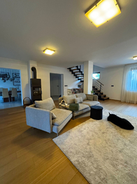 Pronájem domu 220 m², Ohrobec