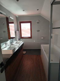 Pronájem domu 220 m², Ohrobec