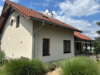 Pronájem domu 220 m², Ohrobec