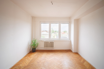 +420 778 750 999 | www.remax-centrum.cz | petr.sonnenschein@re-max.cz | prodej bytu Ostrava - Prodej bytu 2+1 v osobním vlastnictví 53 m², Ostrava 