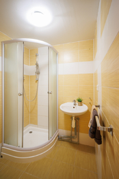 +420 778 750 999 | www.remax-centrum.cz | petr.sonnenschein@re-max.cz | prodej bytu Ostrava - Prodej bytu 2+1 v osobním vlastnictví 53 m², Ostrava