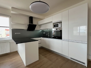 Pronájem bytu 4+kk v osobním vlastnictví 105 m², Praha 10 - Horní Měcholupy