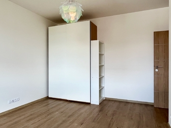 Pronájem bytu 4+kk v osobním vlastnictví 105 m², Praha 10 - Horní Měcholupy