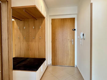 Pronájem bytu 4+kk v osobním vlastnictví 105 m², Praha 10 - Horní Měcholupy