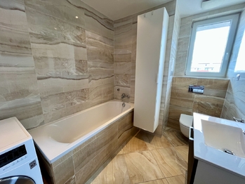 Pronájem bytu 4+kk v osobním vlastnictví 105 m², Praha 10 - Horní Měcholupy