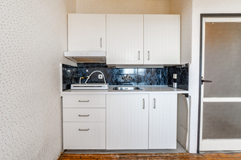 Prodej bytu 1+kk v osobním vlastnictví 27 m², Praha 4 - Braník