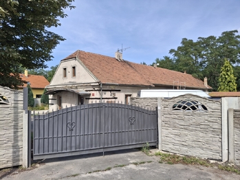 Prodej domu 200 m², Nová Ves