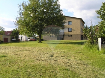 Prodej pozemku 1492 m², Lnáře