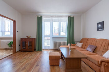 Pronájem bytu 2+1 v družstevním vlastnictví 62 m², Hradec Králové