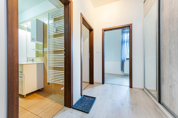 Pronájem bytu 2+kk v osobním vlastnictví 65 m², Praha 7 - Holešovice