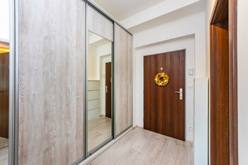 Pronájem bytu 2+kk v osobním vlastnictví 65 m², Praha 7 - Holešovice