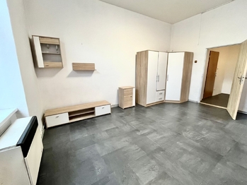 Prodej bytu 1+1 v osobním vlastnictví 33 m², Karlovy Vary