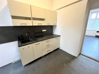 Prodej bytu 1+1 v osobním vlastnictví 33 m², Karlovy Vary