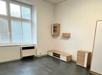 Prodej bytu 1+1 v osobním vlastnictví 33 m², Karlovy Vary