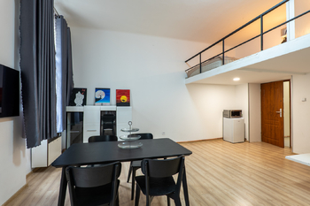 Prodej bytu 1+kk v osobním vlastnictví 42 m², Praha 1 - Staré Město