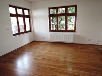 Pronájem domu 280 m², Beroun