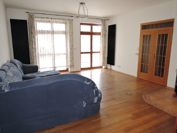 Pronájem domu 280 m², Beroun