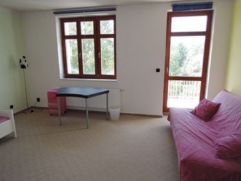 Pronájem domu 280 m², Beroun