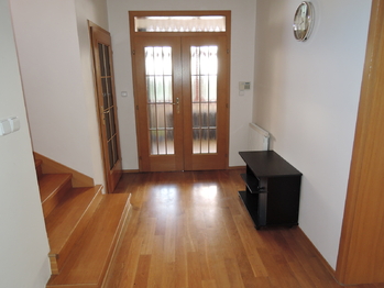 Pronájem domu 280 m², Beroun