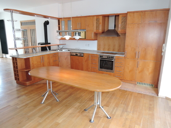 Pronájem domu 280 m², Beroun