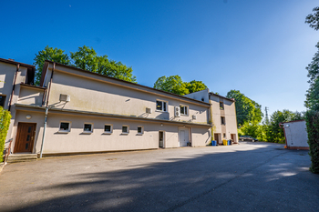 dvůr a výrobní/skladovací část ... - Prodej výrobních prostor 880 m², Světlá nad Sázavou