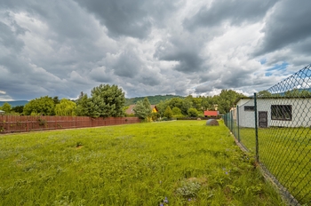 Prodej pozemku 908 m², Jince
