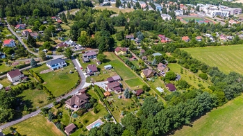 Prodej pozemku 908 m², Jince