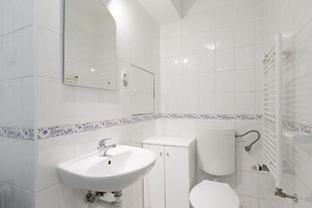Pronájem bytu 2+kk v osobním vlastnictví 48 m², Praha 8 - Troja